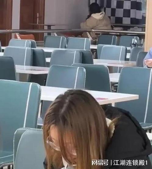 爆料食堂女子视频,揭秘校园食堂惊人内幕